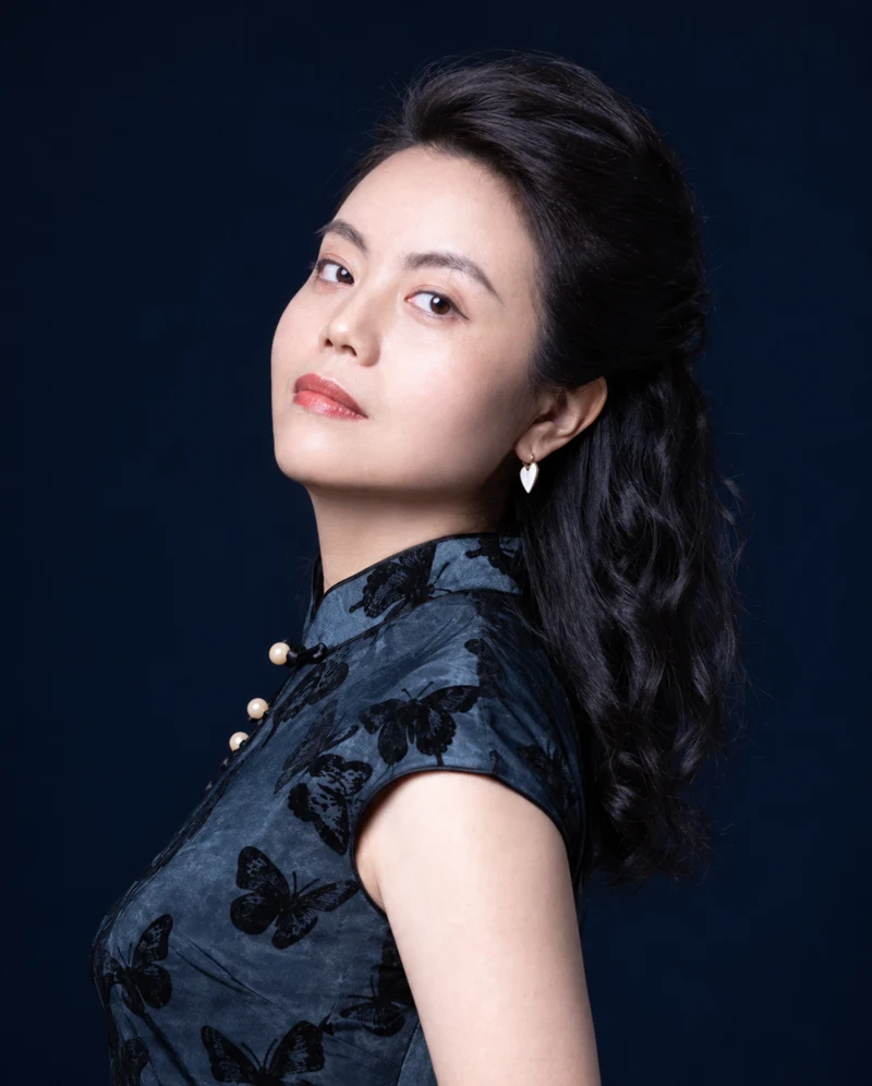 Portrait of Lei, a Chinese lighting agent and trader